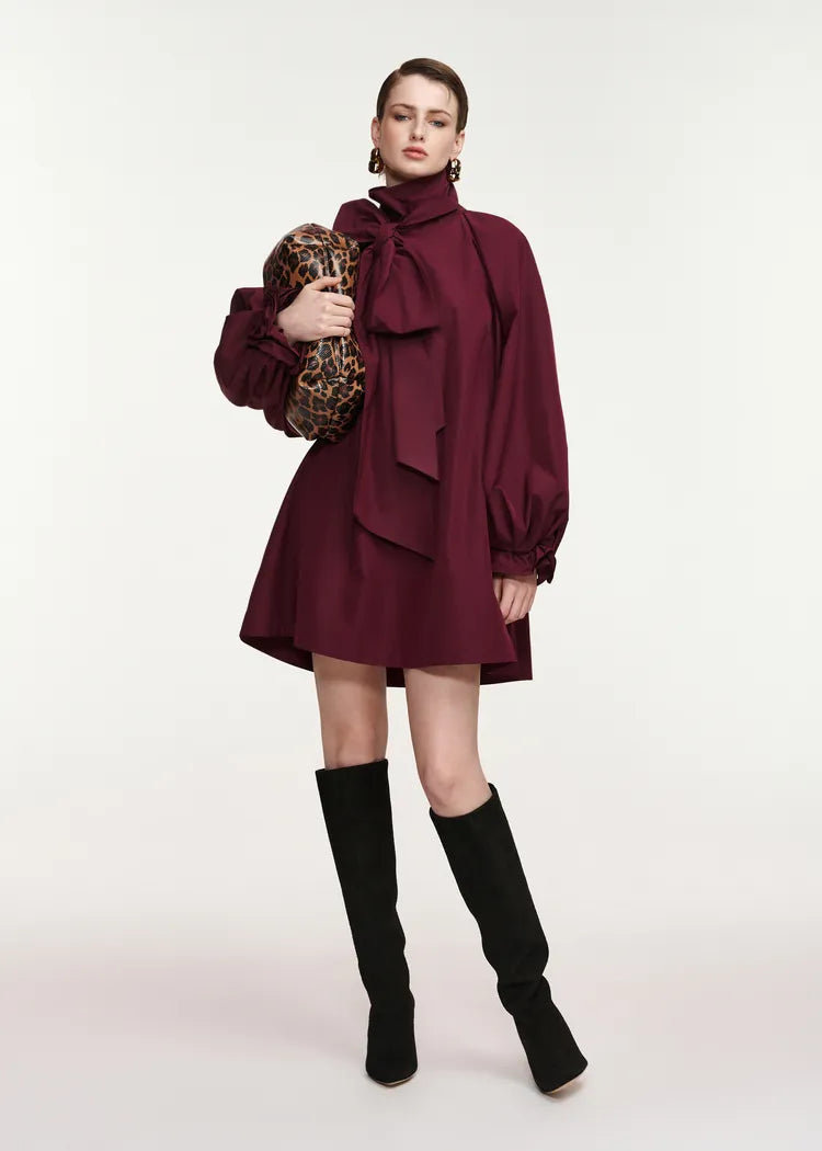 Essentiel antwerp abito oversize bordeaux trapezio con fiocco al collo