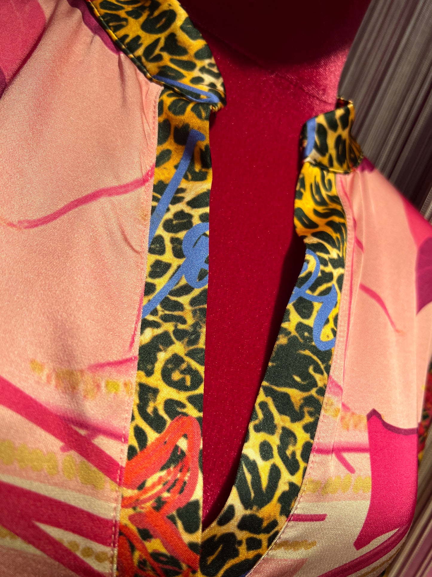 Miss goodlife abito fantasia multicolor con dettagli animalier e stampa leopardo