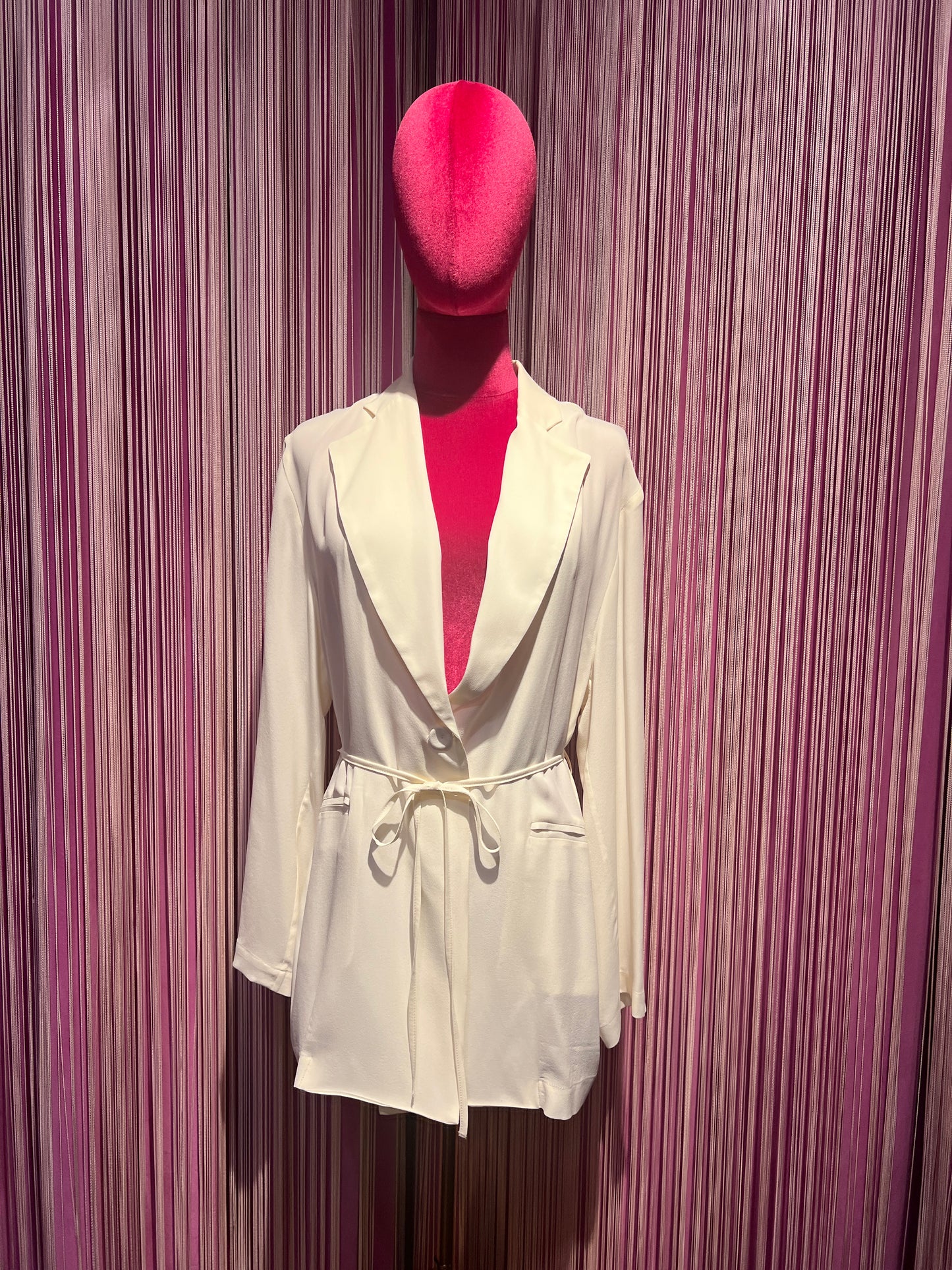 SU official blazer panna con cinta