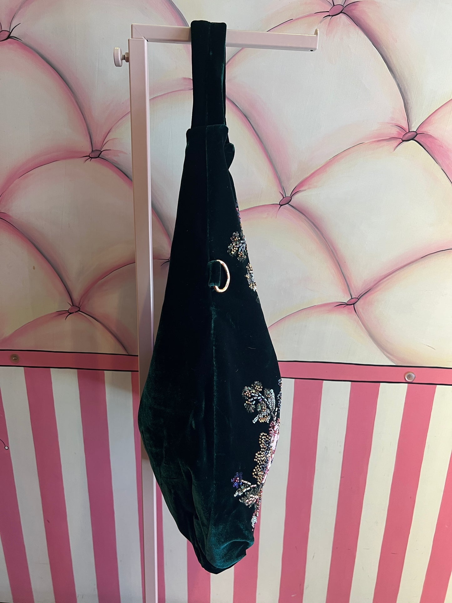 Love & roses borsa a spalla in velluto verde con ricami floreali di paillettes e perline stile orientale, con tracollina
