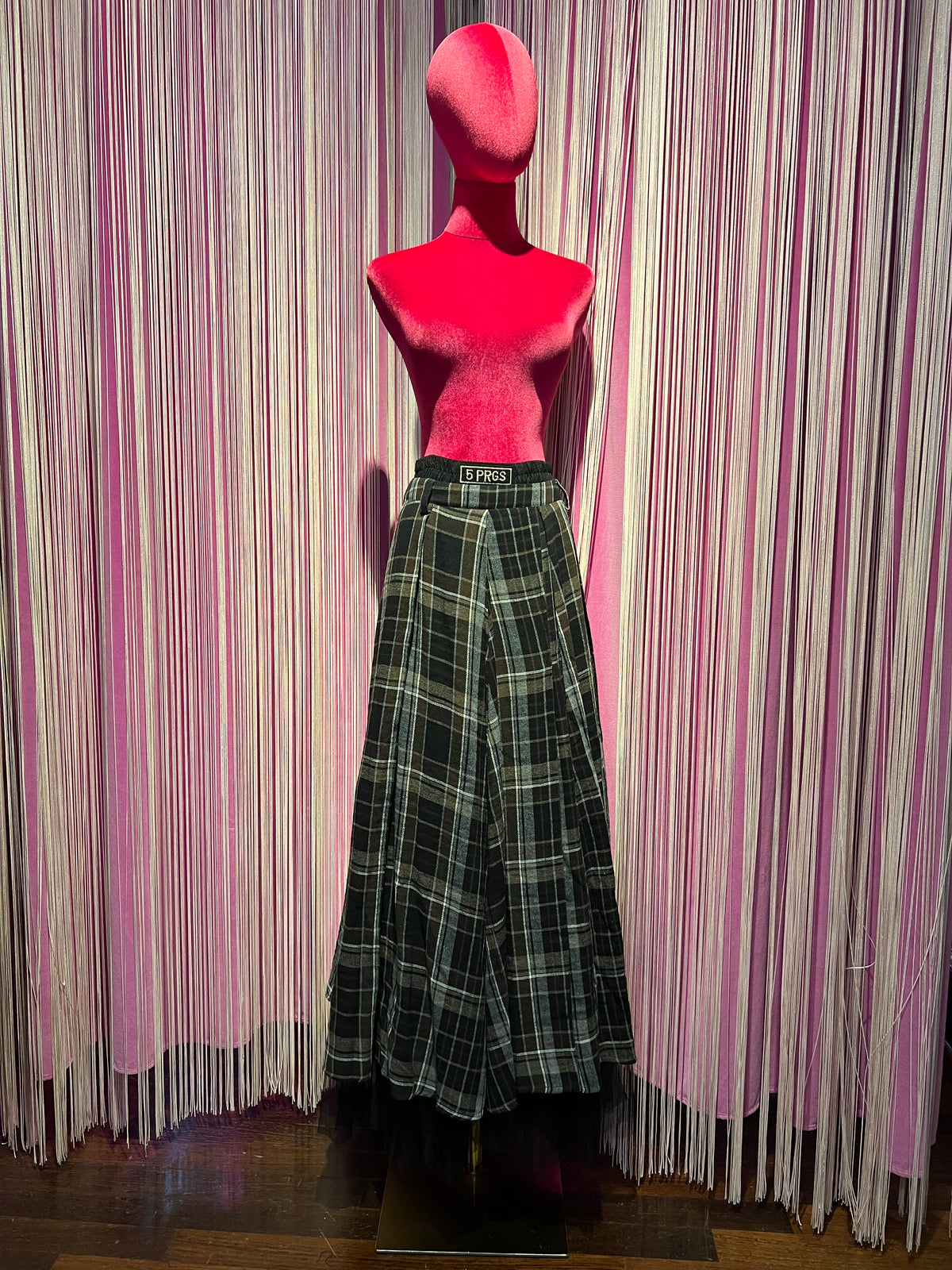 5 Progress gonna lunga check grigia marrone con gonna di tulle