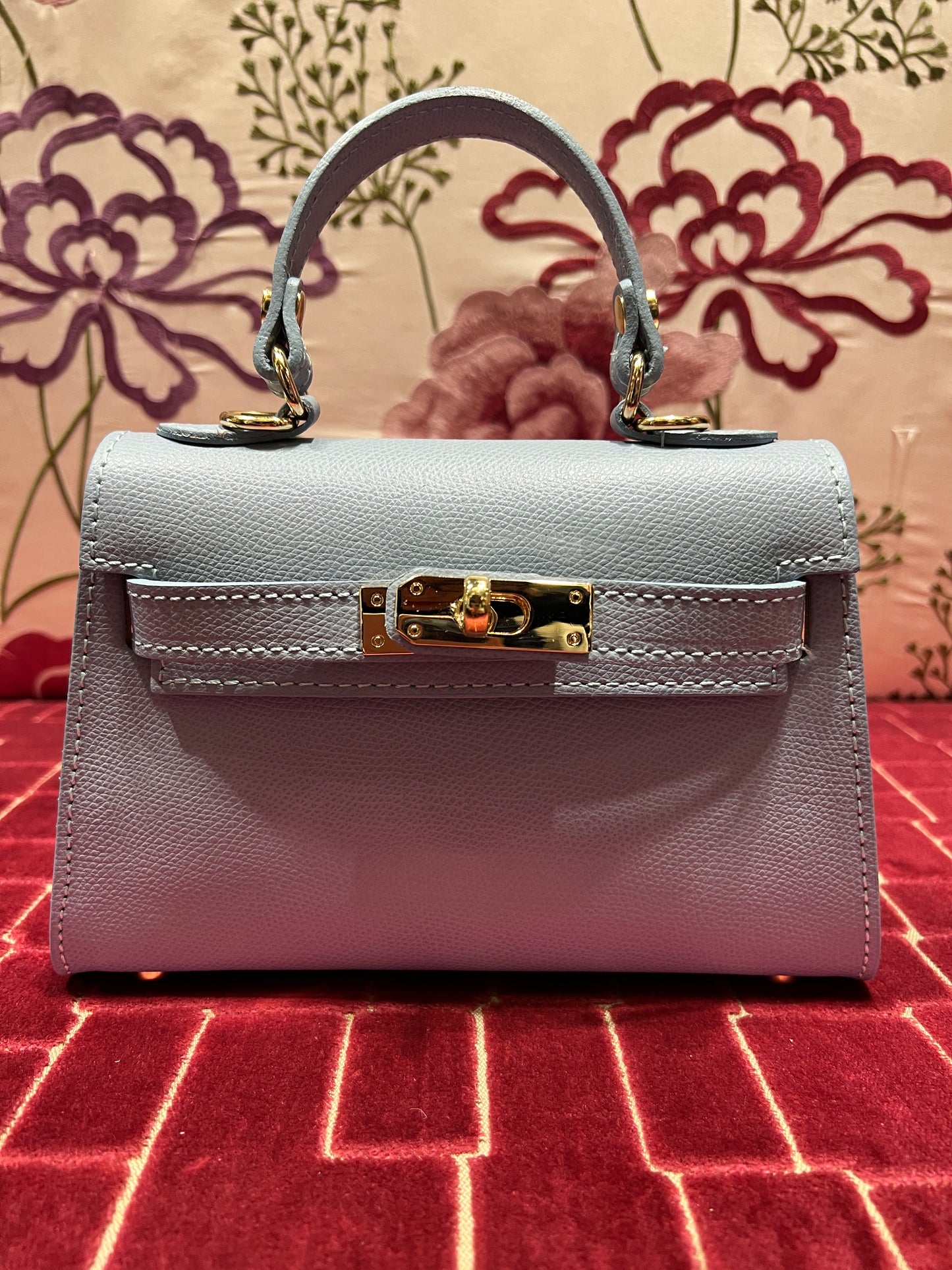 Borsa a mano in pelle celeste con tracolla