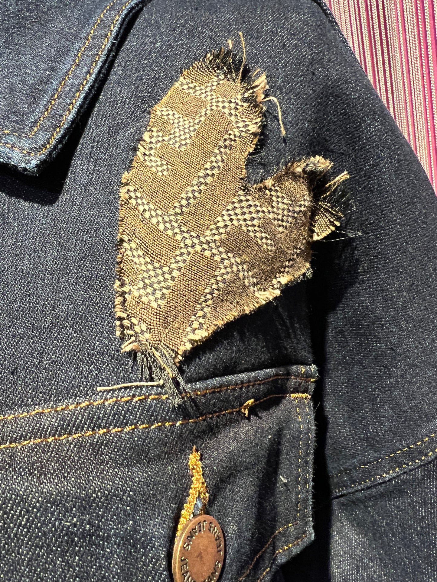 ABpink 🩷 giacca denim con cintura patch royal love e fiore perline