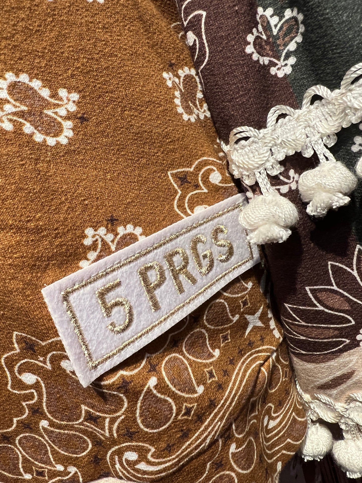 5 Progress completo fantasia bandana in felpa giacchino con zip , maniche balloon decorazioni pon pon , pantalone jogging con elastico in vita