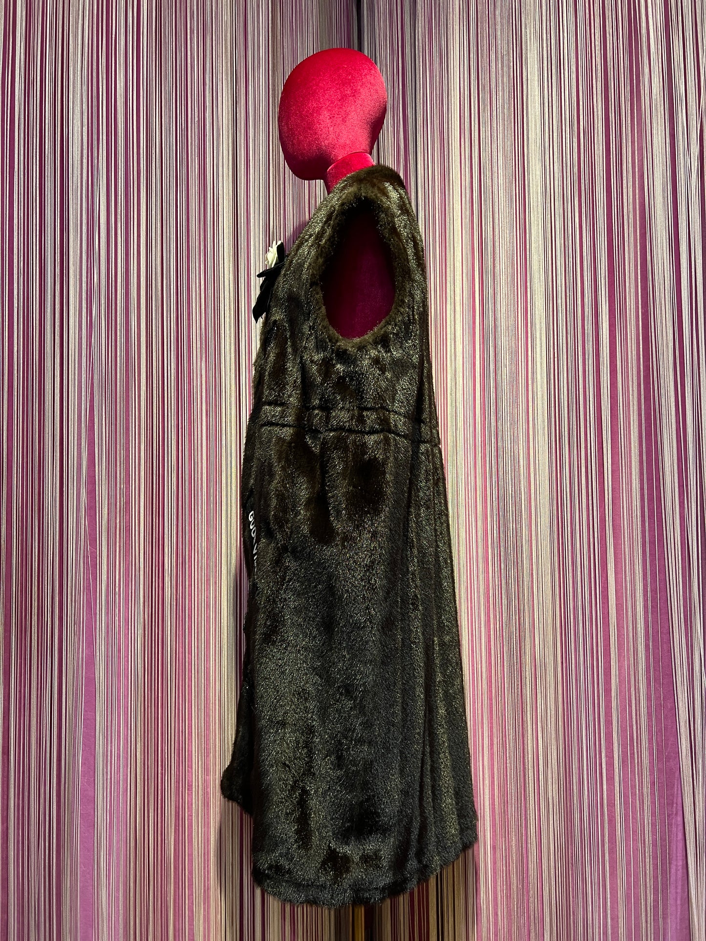 ABpink 🩷 gilet eco visone “ good vibes “ con spilla fiocco velluto e gardenia , patch fiori e foglie perline