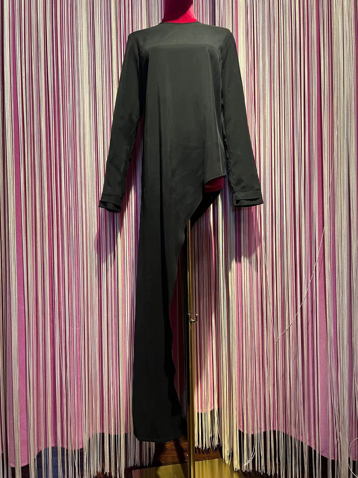 SU official blusa nera manica lunga