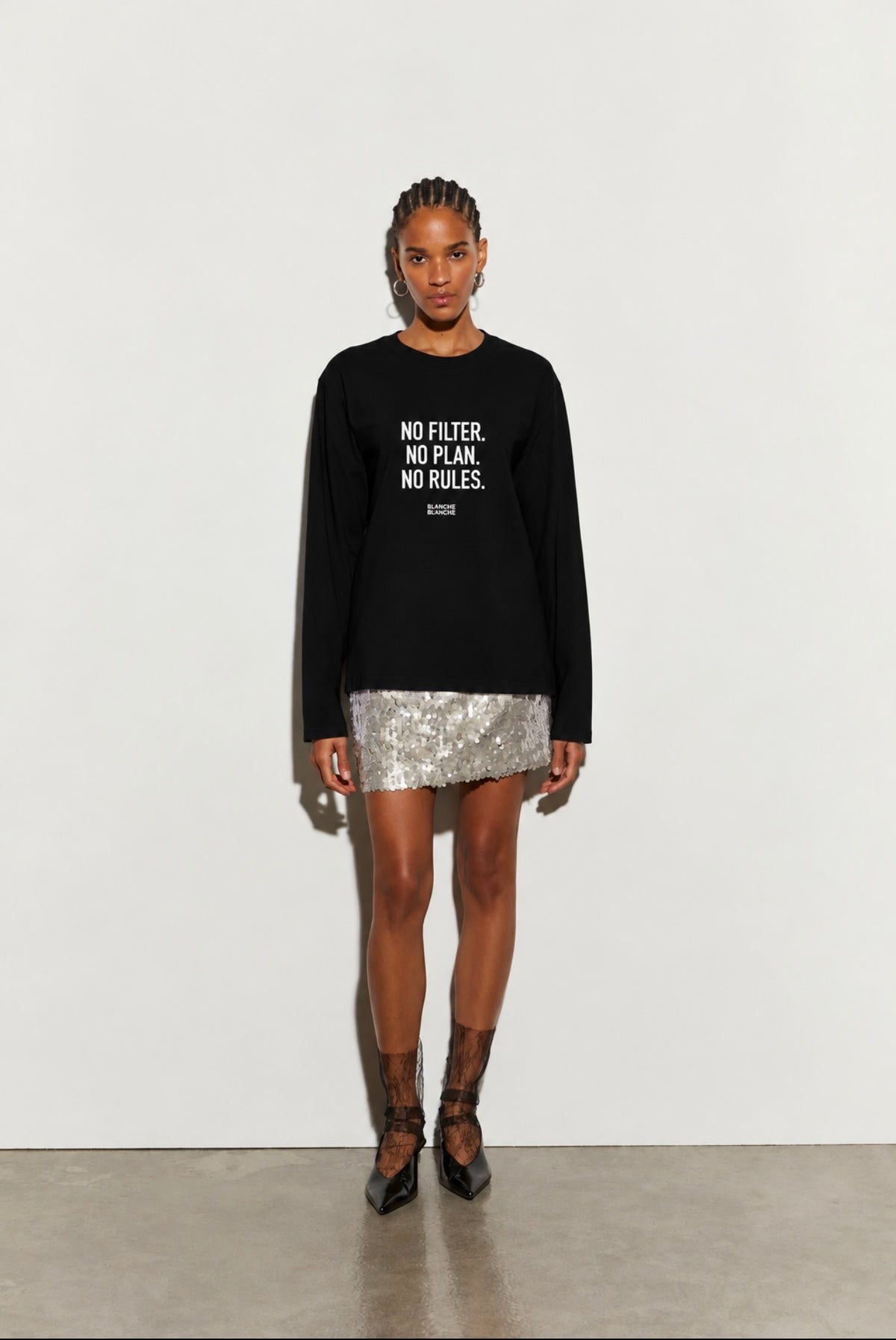 Isabelle Blanche Paris t shirt manica lunga con stampa “ No filtri. No plan. No rules.”nera