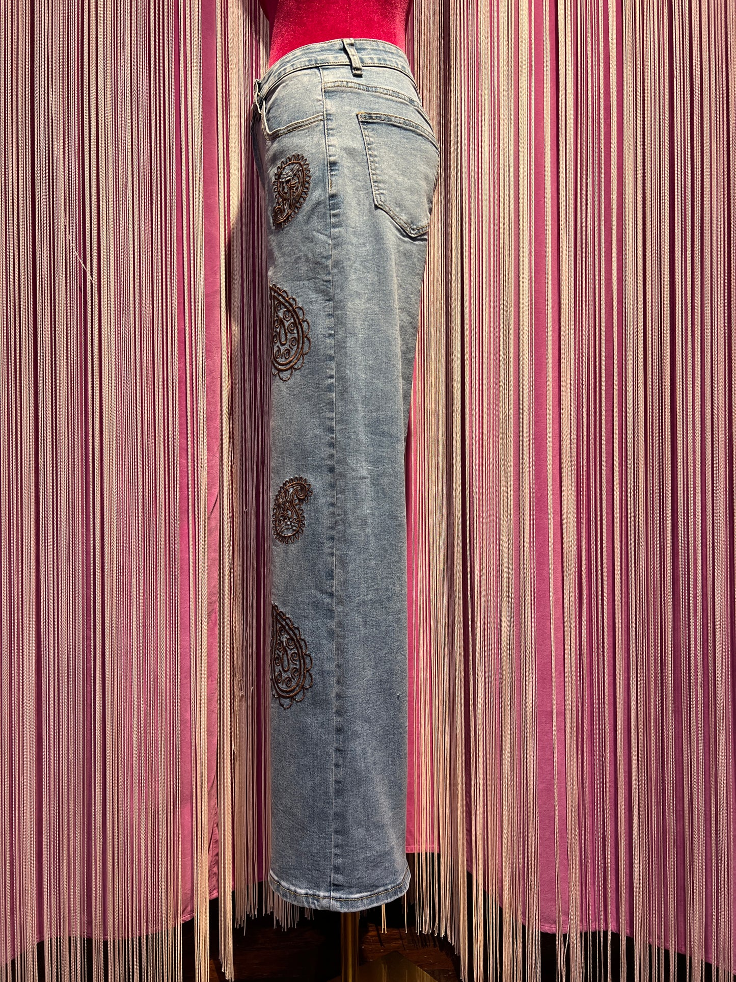 Love & roses jeans a zampa disegno cachemire