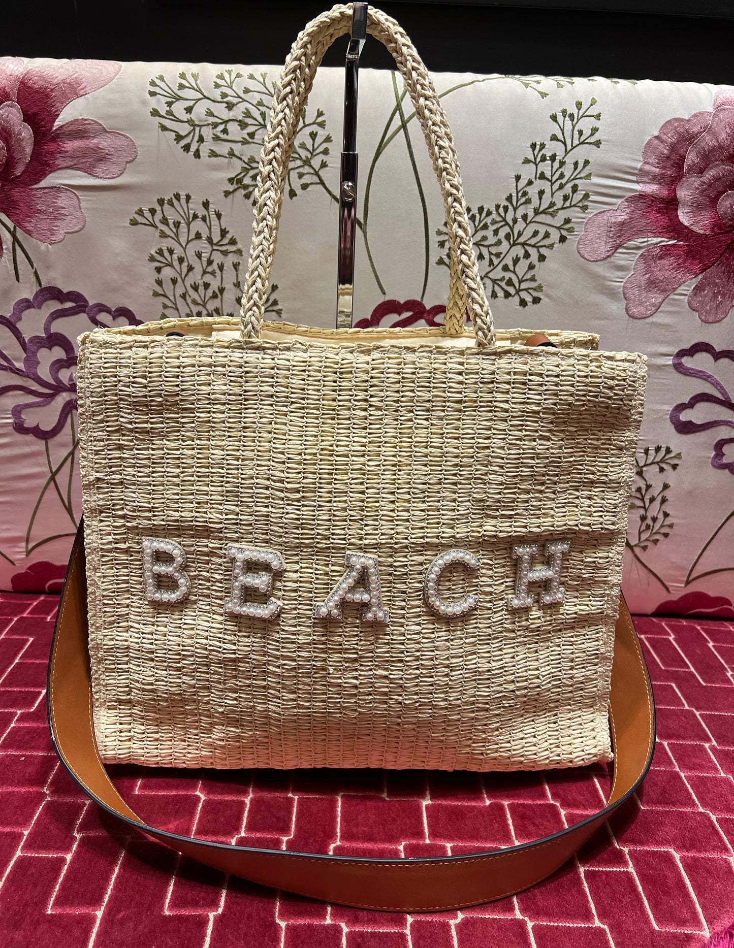 Borsa due manici in paglia intrecciata avorio con scritta “ Beach” tracolla