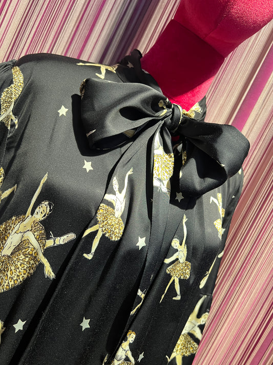 5 Progress abito lungo stampa ballerina in satin con foulard collo
