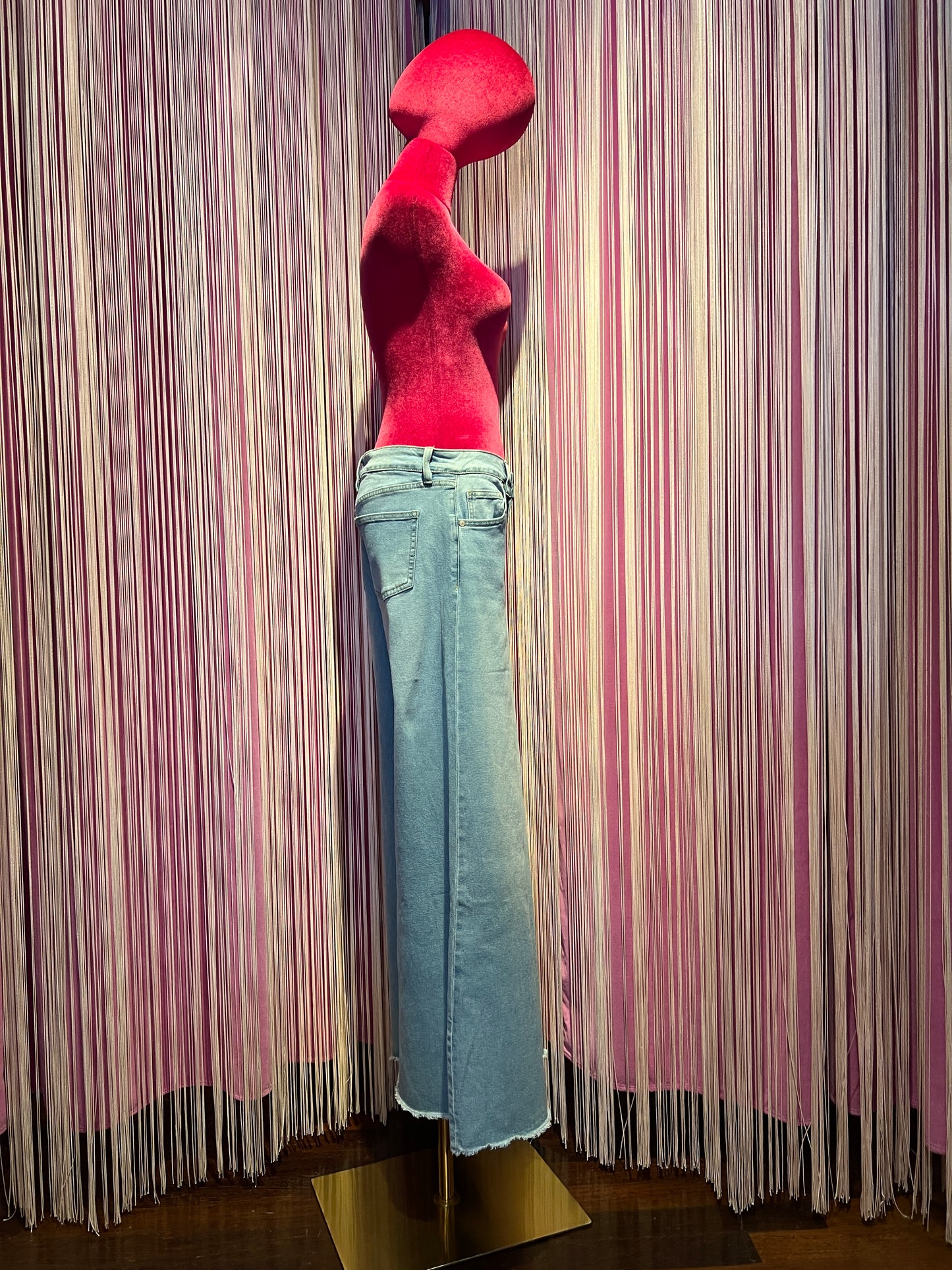 Love & roses -50 % di sconto  jeans denim chiaro a palazzo sfrangiato