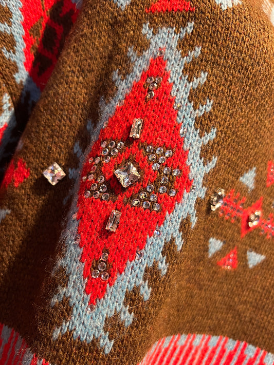 Colour market maglia jacquard con frangia e strass marrone turchese e rosso