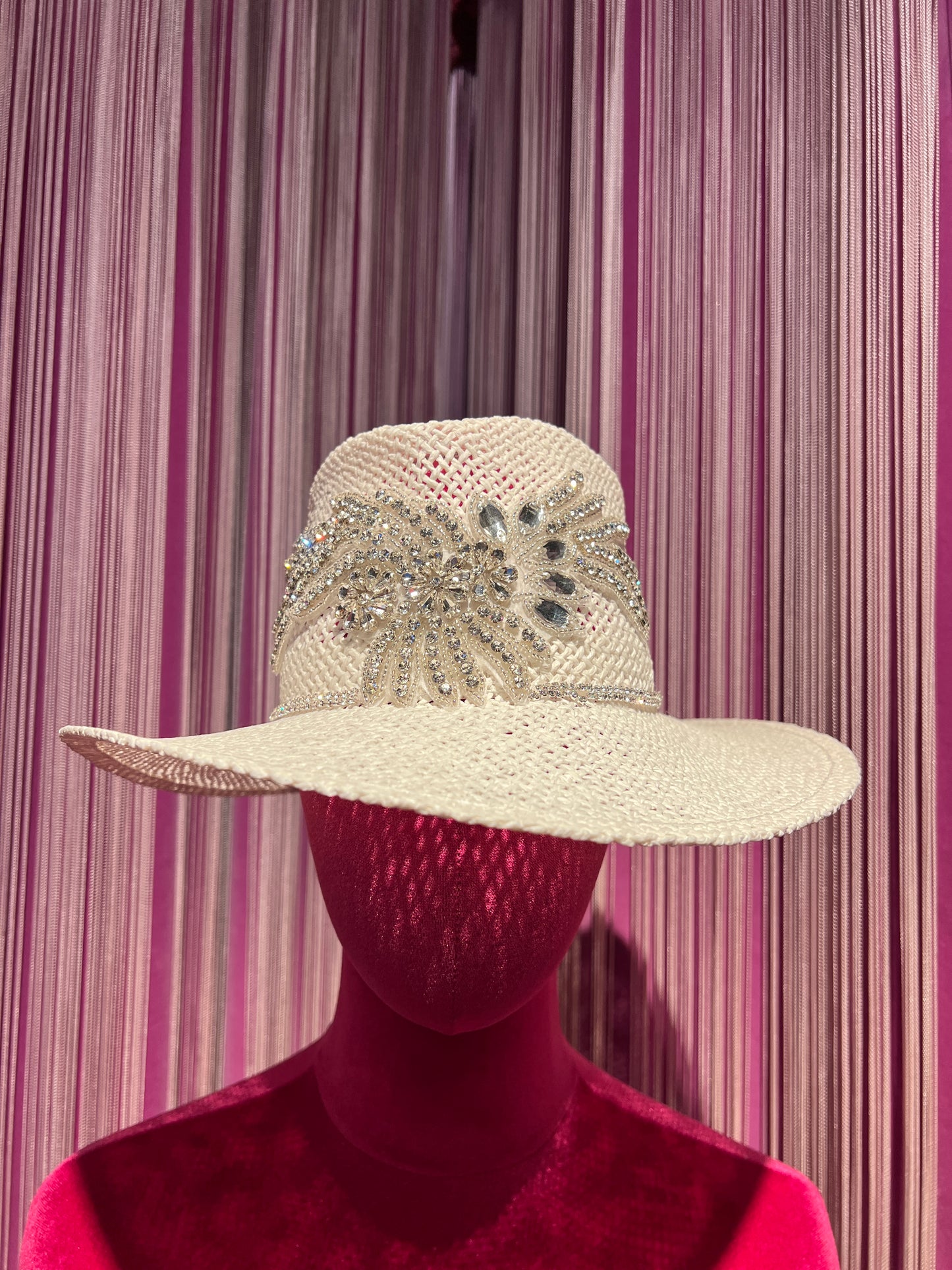 Mama Kenya cappello con perline e Swarovski