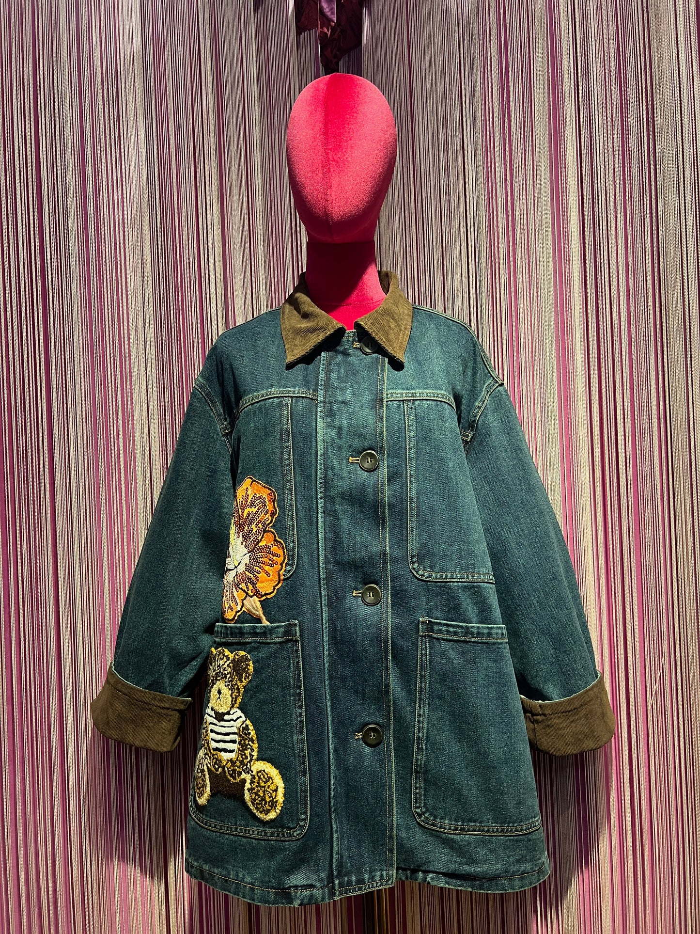 The room giacca jeans denim con colletto e polsi in velluto, patch