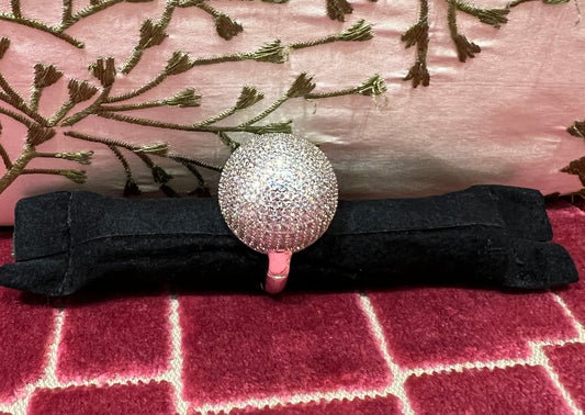 Anello con cristalli