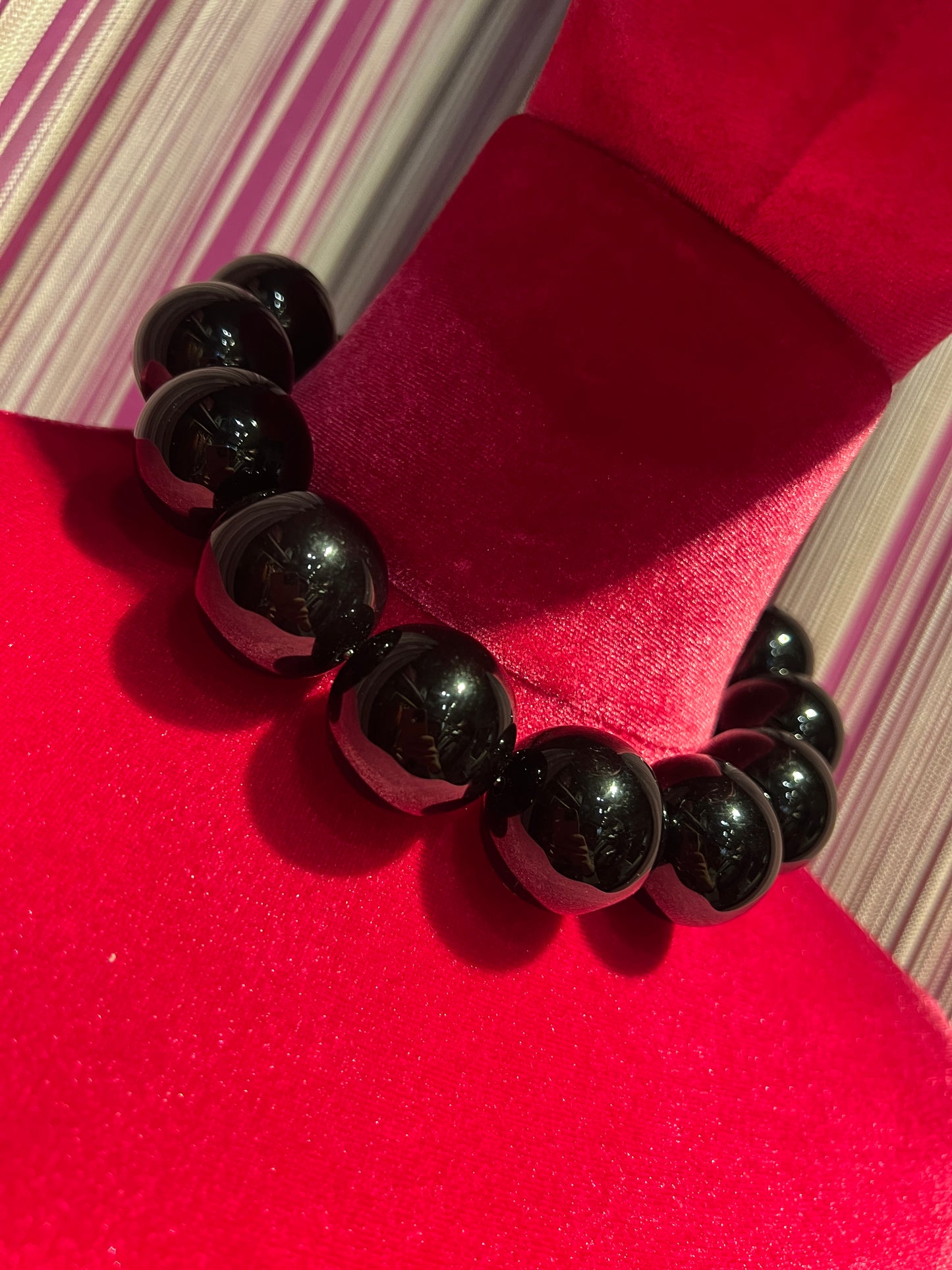 Collana girocollo perle grandi nera