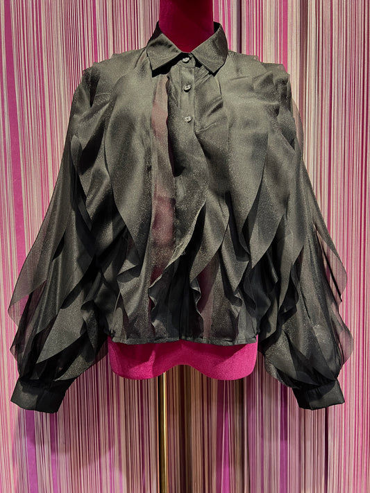 Amosa camicia nera
