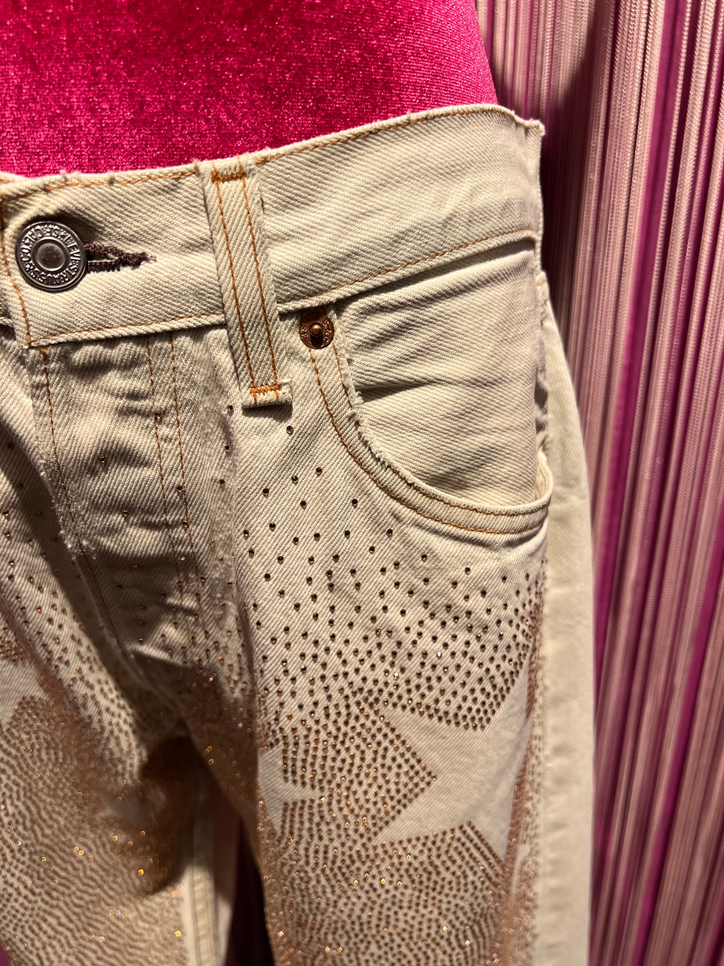 Rossano Perini jeans vintage ultraboy panna con applicazioni stelle crystal fondo taglio vivo