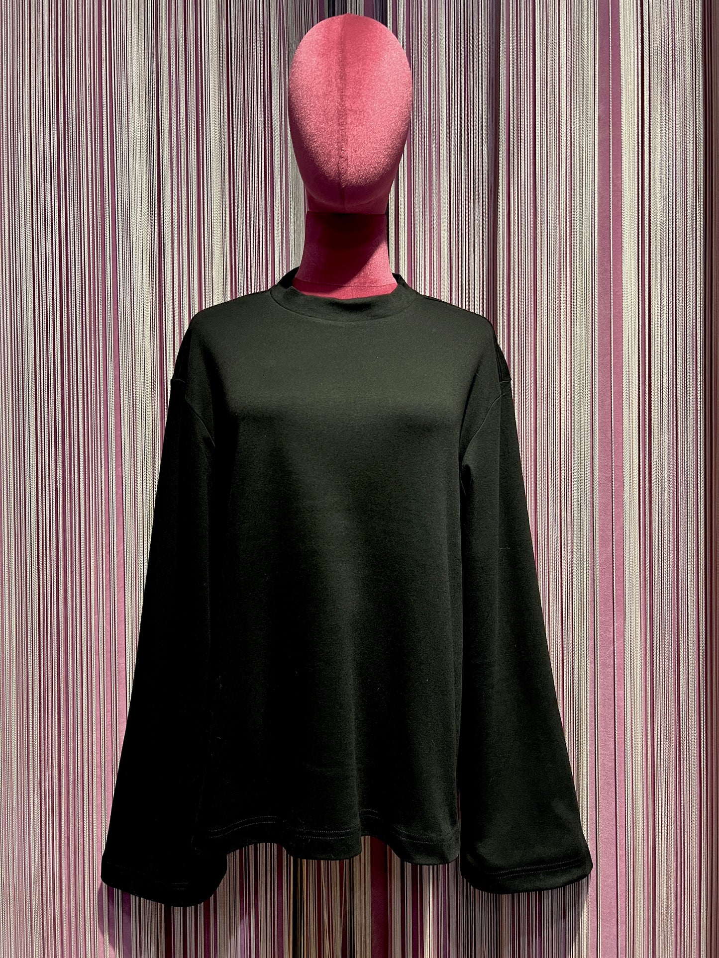 The room t shirt manica lunga svasata