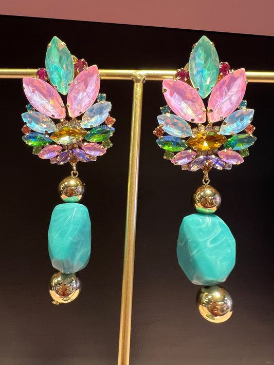 Orecchini clips cristalli e pietra dura verde giada , rifiniture oro
