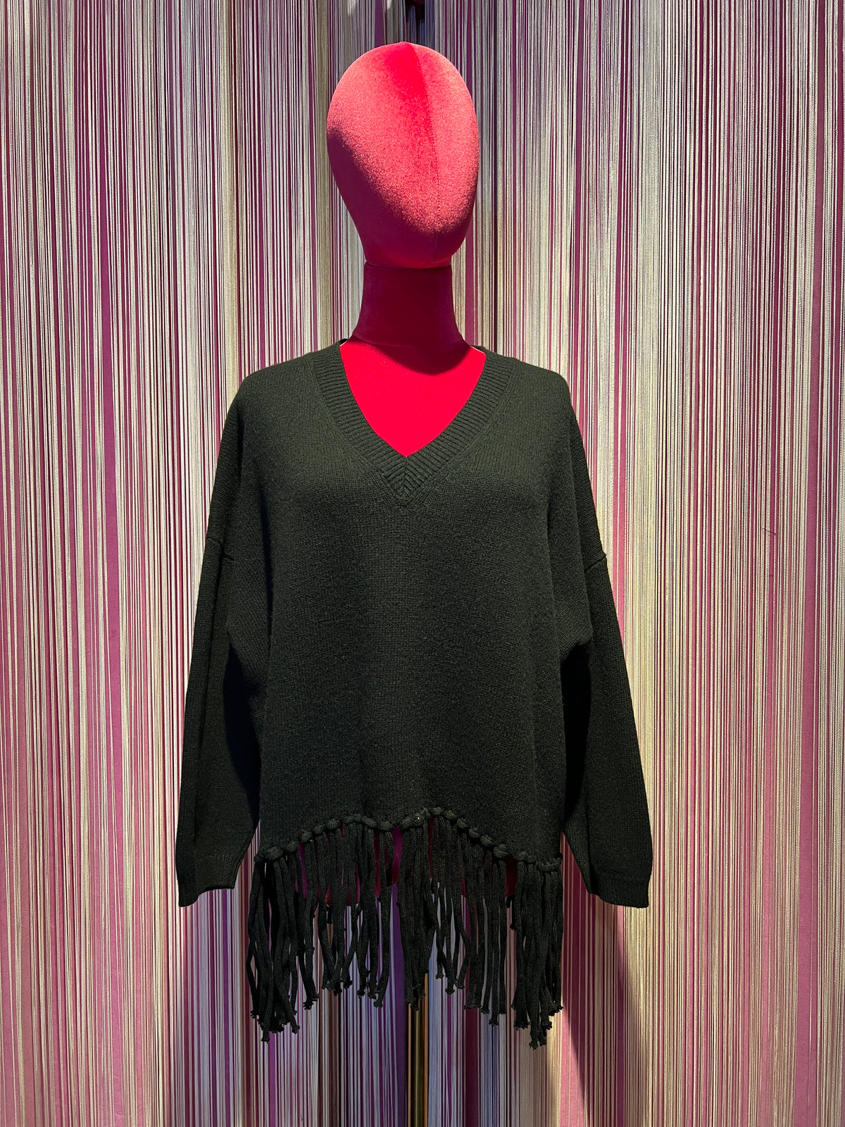SU official maglia nera a V con frange