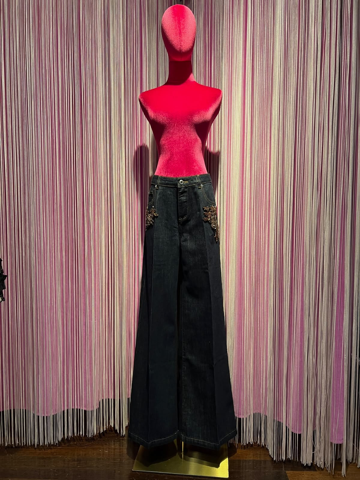 Ermanno Scervino jeans modello palazzo con applicazioni ramage cristalli
