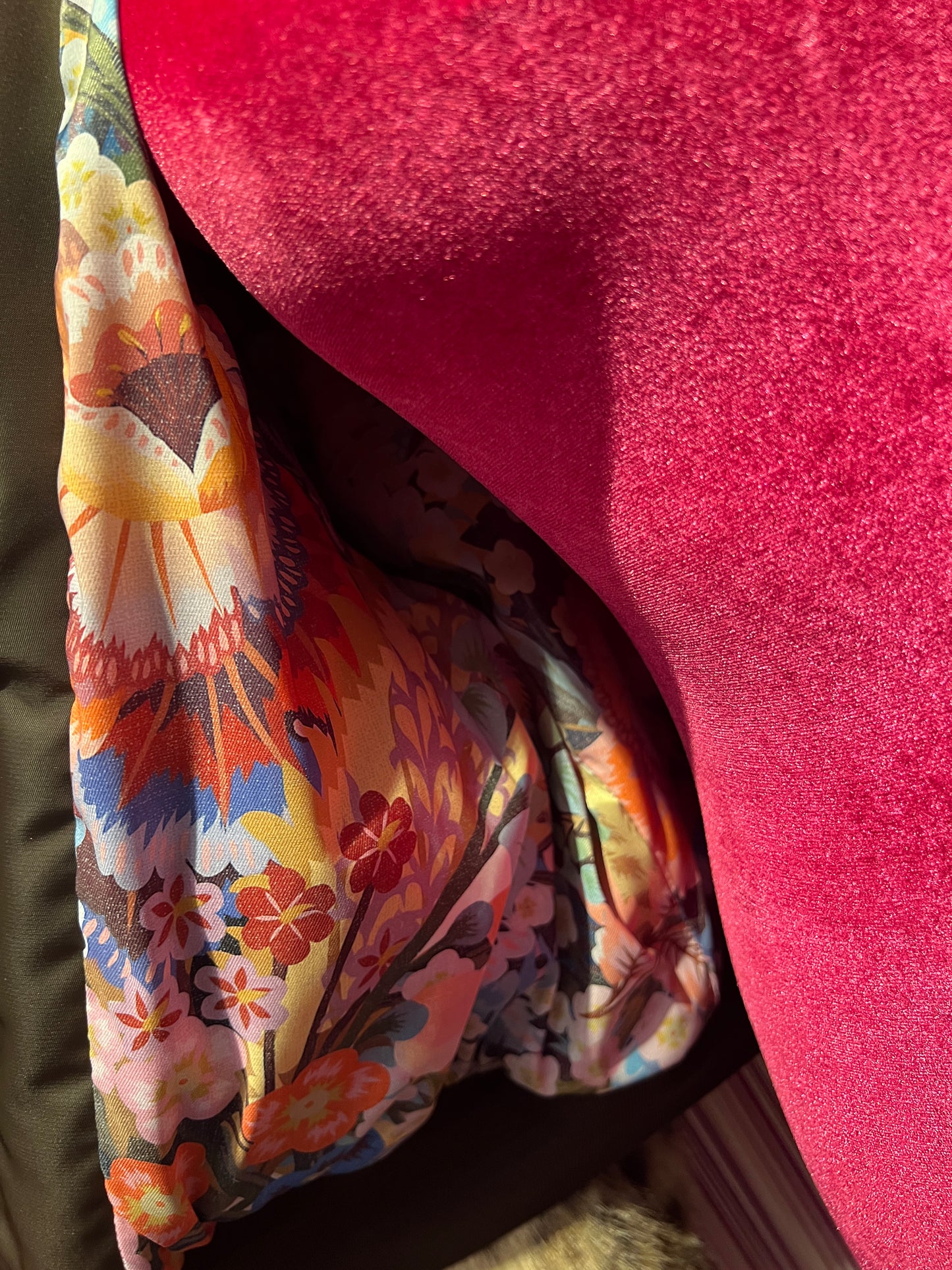 Bazar deluxe giubbotto eco pelliccia con doppio colletto in nylon rimovibile e fodera interna fantasia floreale