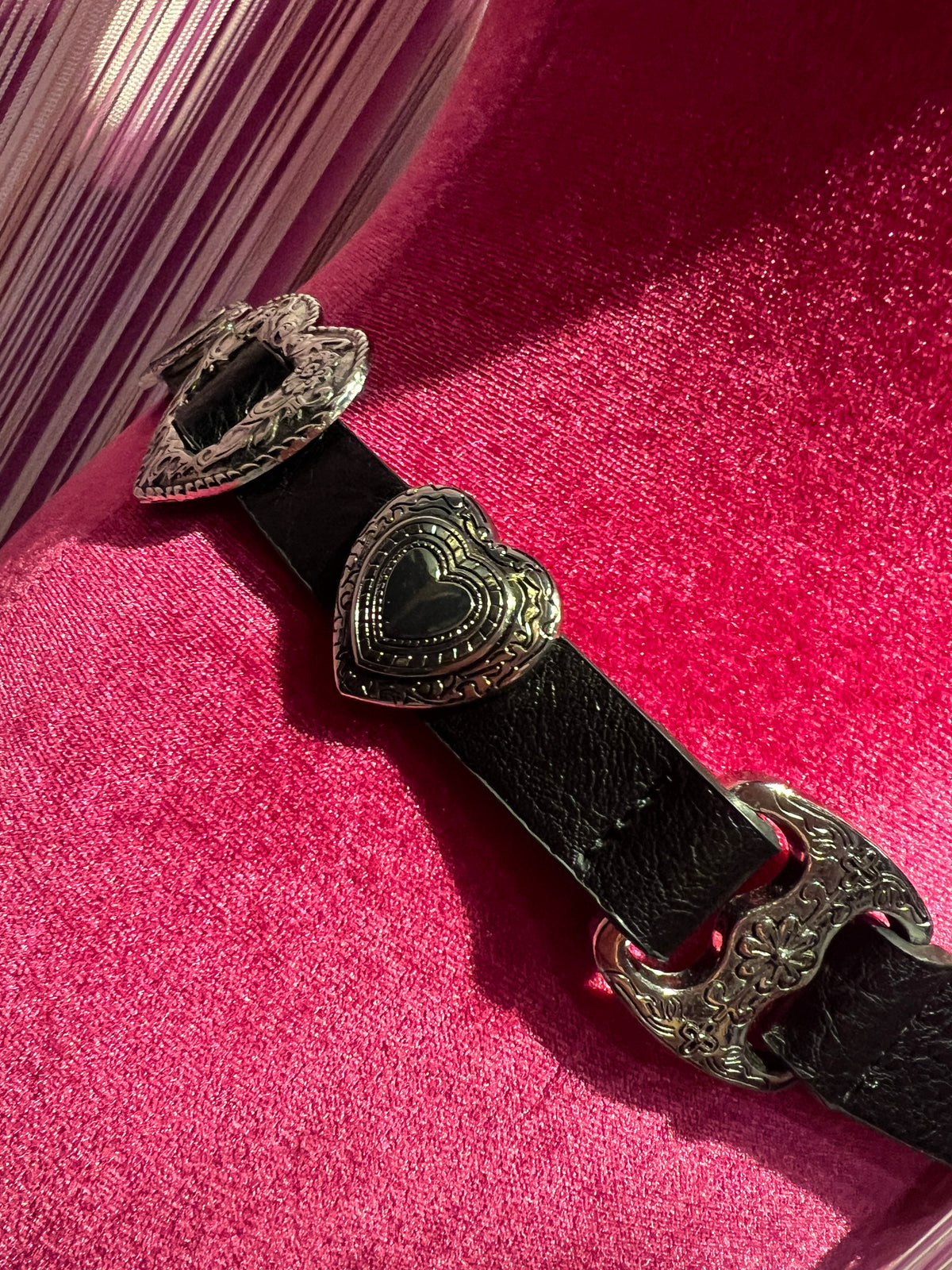 Love & roses cinta ecopelle con dettagli metallici argento cuori