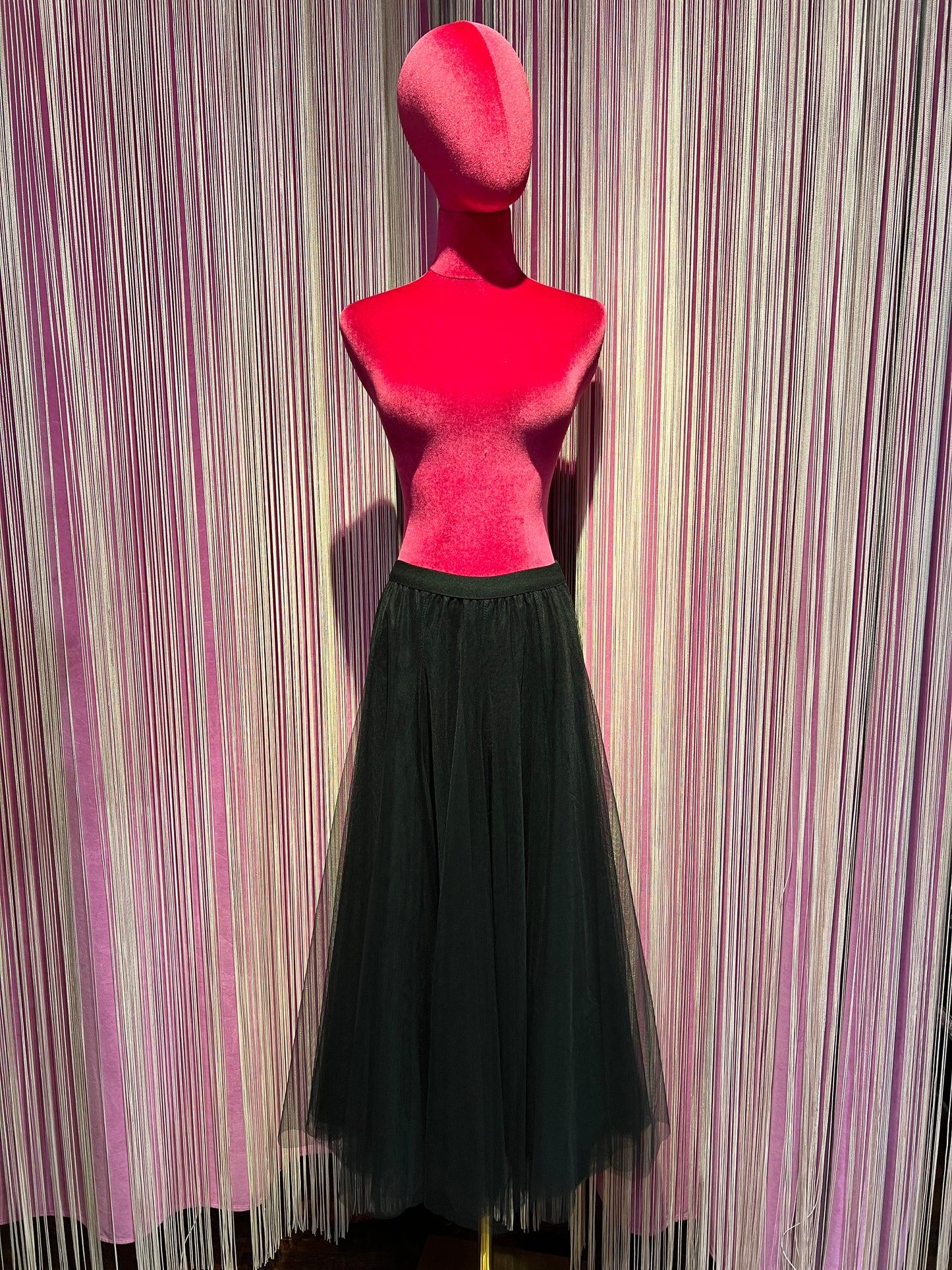 The room completo gonna tulle e maglia con zirconi nera