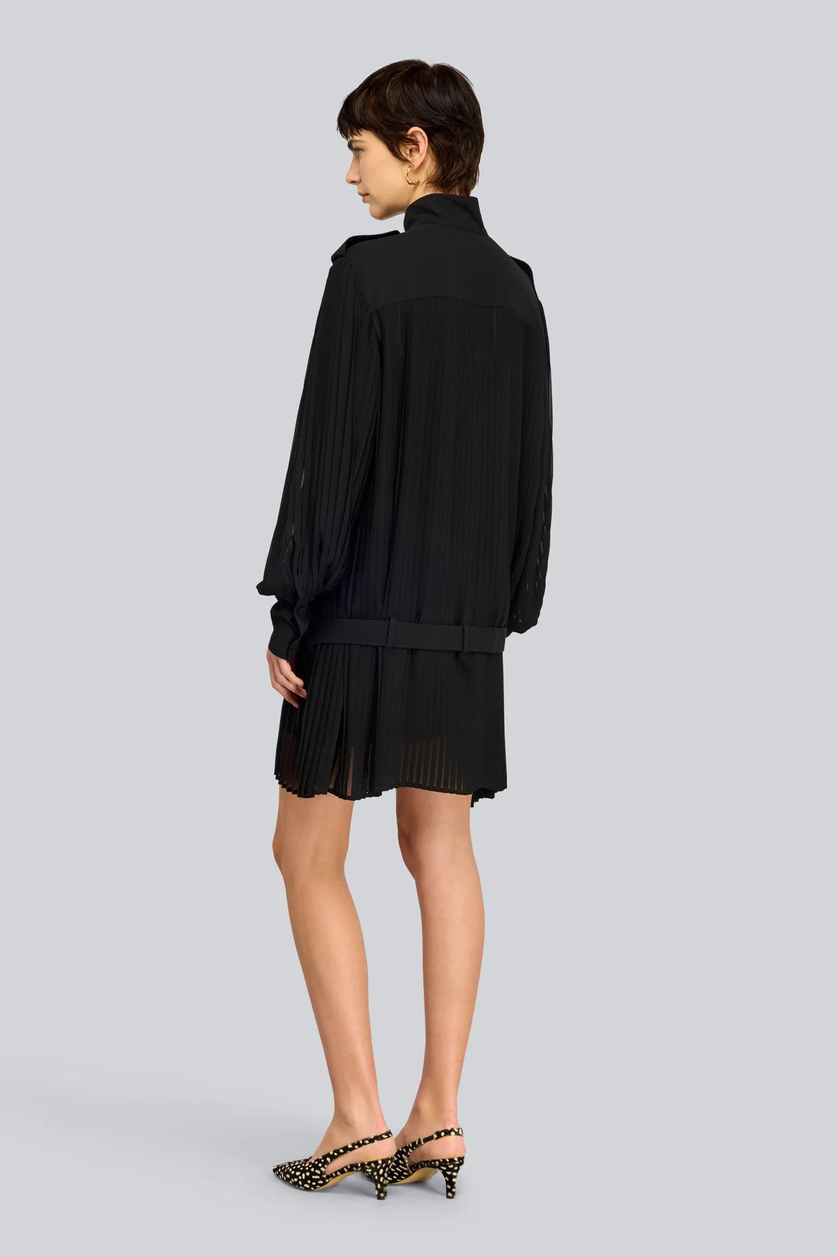 Semicouture abito in georgette plissettato con cintura altezza bacino