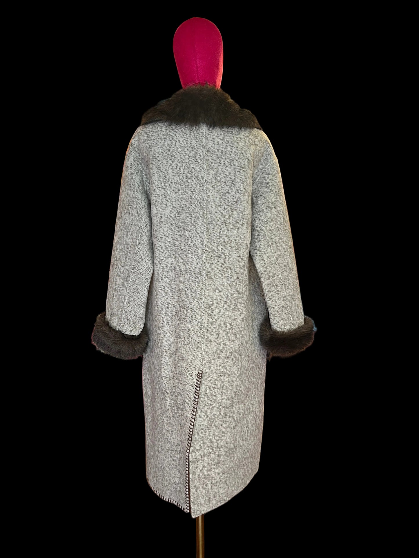 Front street cappotto lungo con collo e polsi rimovibili in pelliccia ,mélange marrone e bianco