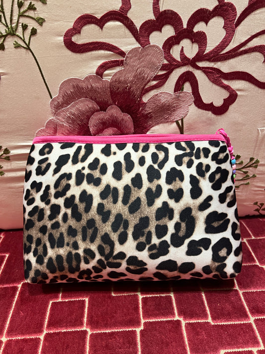 Rue Madam Paris clutch stampa leopardata scritta fucsia