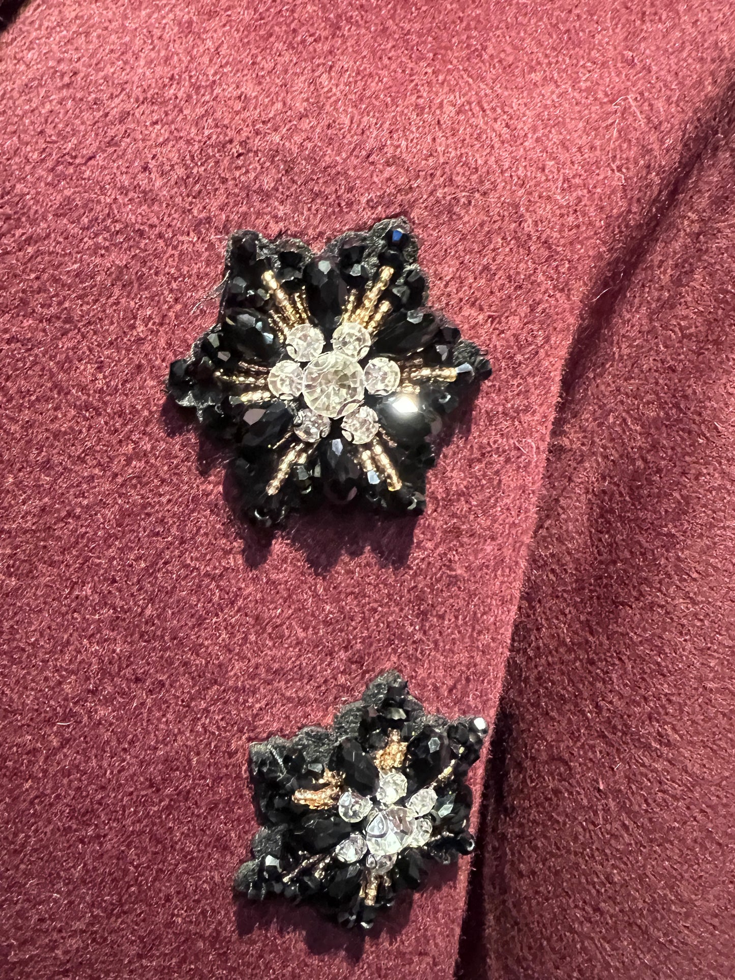 ABpink 🩷cappotto sfoderato Burgundy con frange e sciarpa rimovibile, patch cristalli e patch paillettes topolino