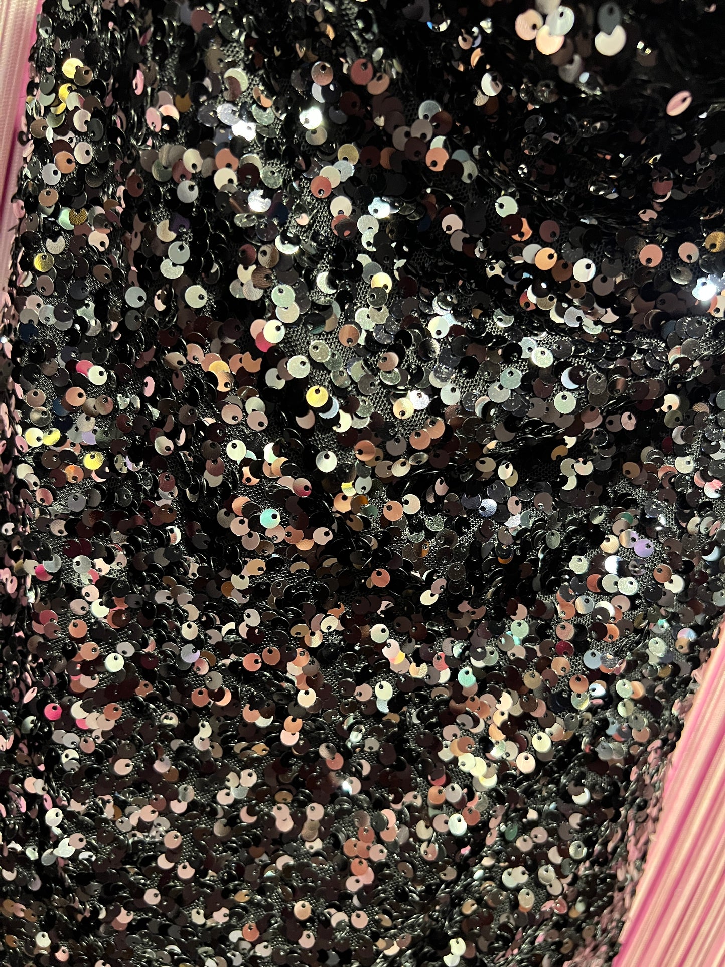 The room canotta paillettes nera scollo drappeggiato