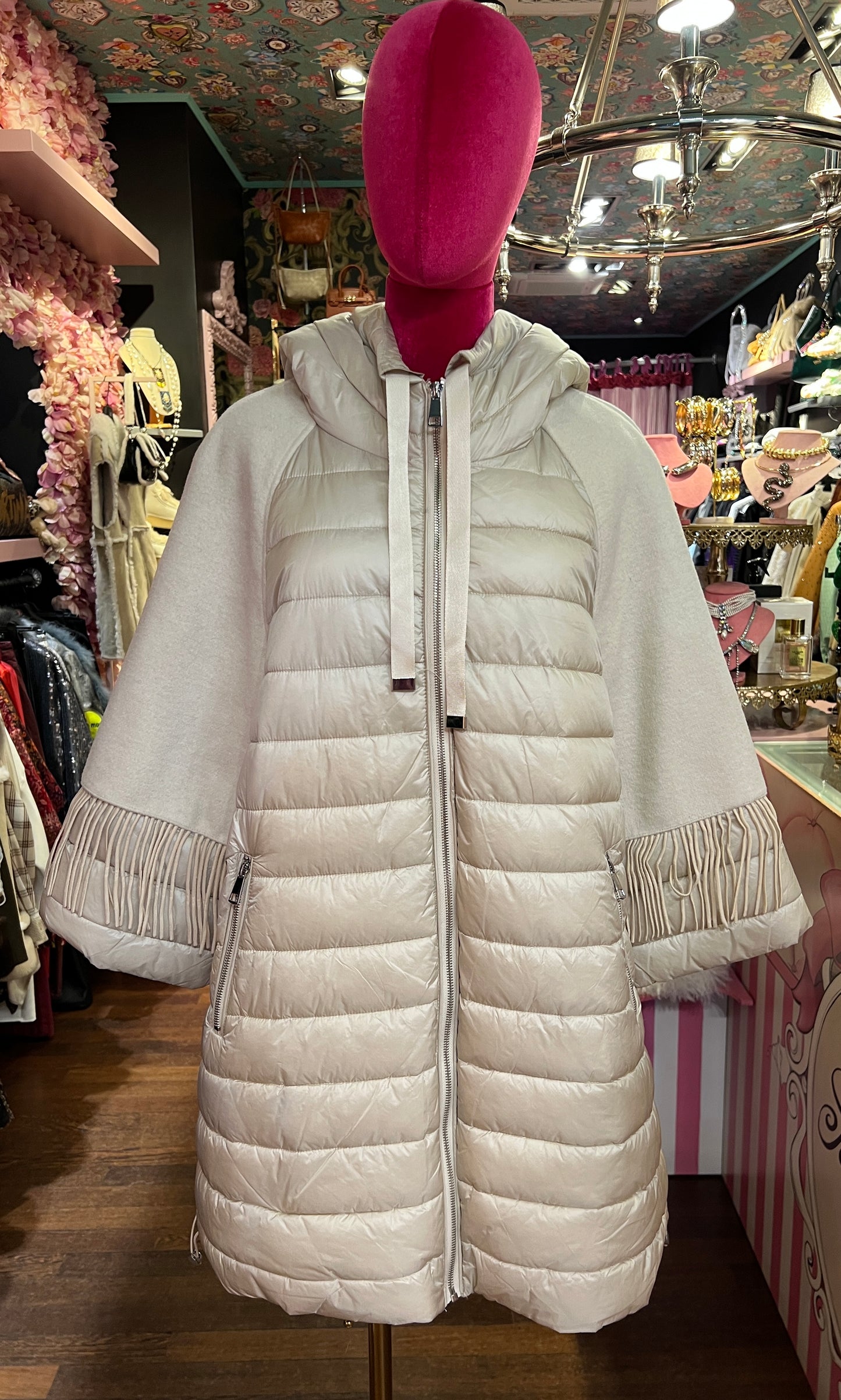 The room piumino con cappuccio ghiaccio manica con frange