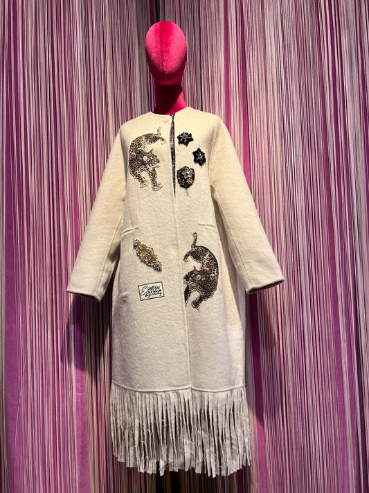 ABpink 🩷cappotto panna sfoderato con frange e sciarpa rimovibile, con patch cristalli e tigri