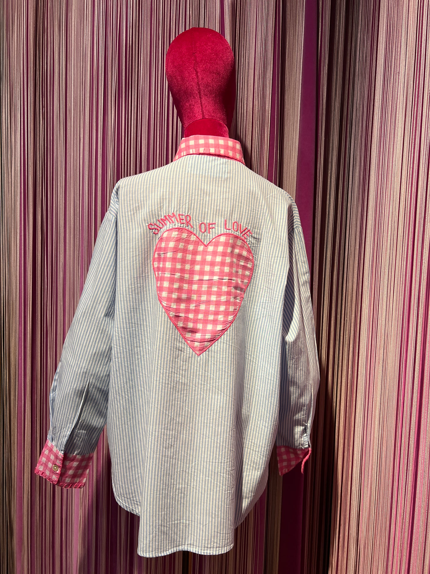 Mon amour Paris camicia righe celesti colletto e polsi a quadretti rosa e bianco che n ciliegie