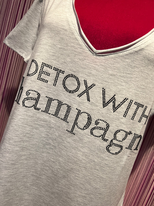 Miss goodlife t shirt grigio chiaro con scritta cristalli neri “Detox with champagne “