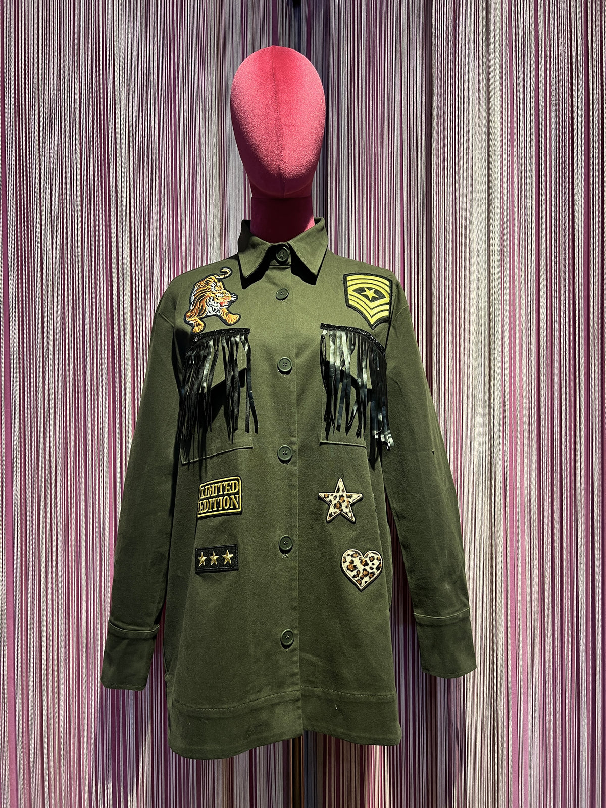 ABpink🩷 giacca Charlotte verde militare con patch tigre cuore stella maculati sul retro tigre vestibilita’ 40/44