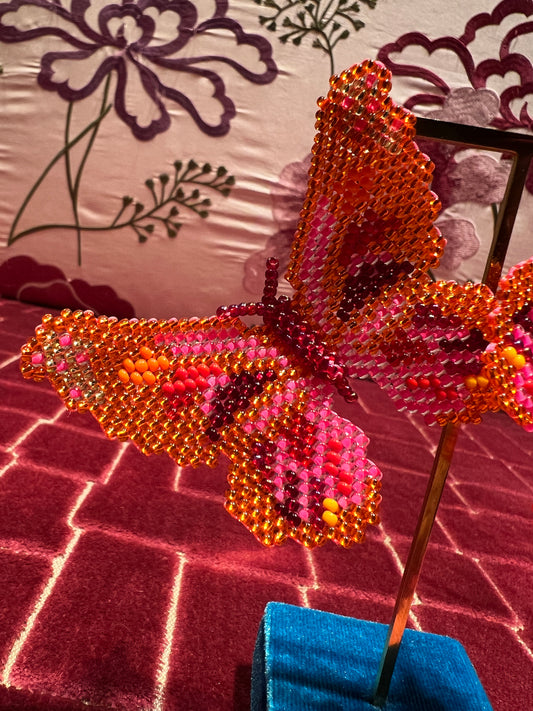 Orecchini perline arancio e fucsia per lobi forati