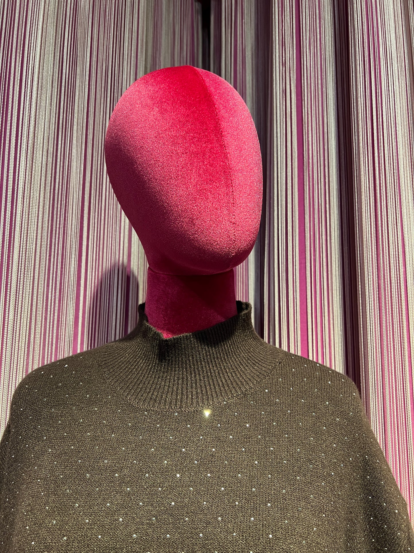 The room completo marrone maglia e pantalone con pois cristalli