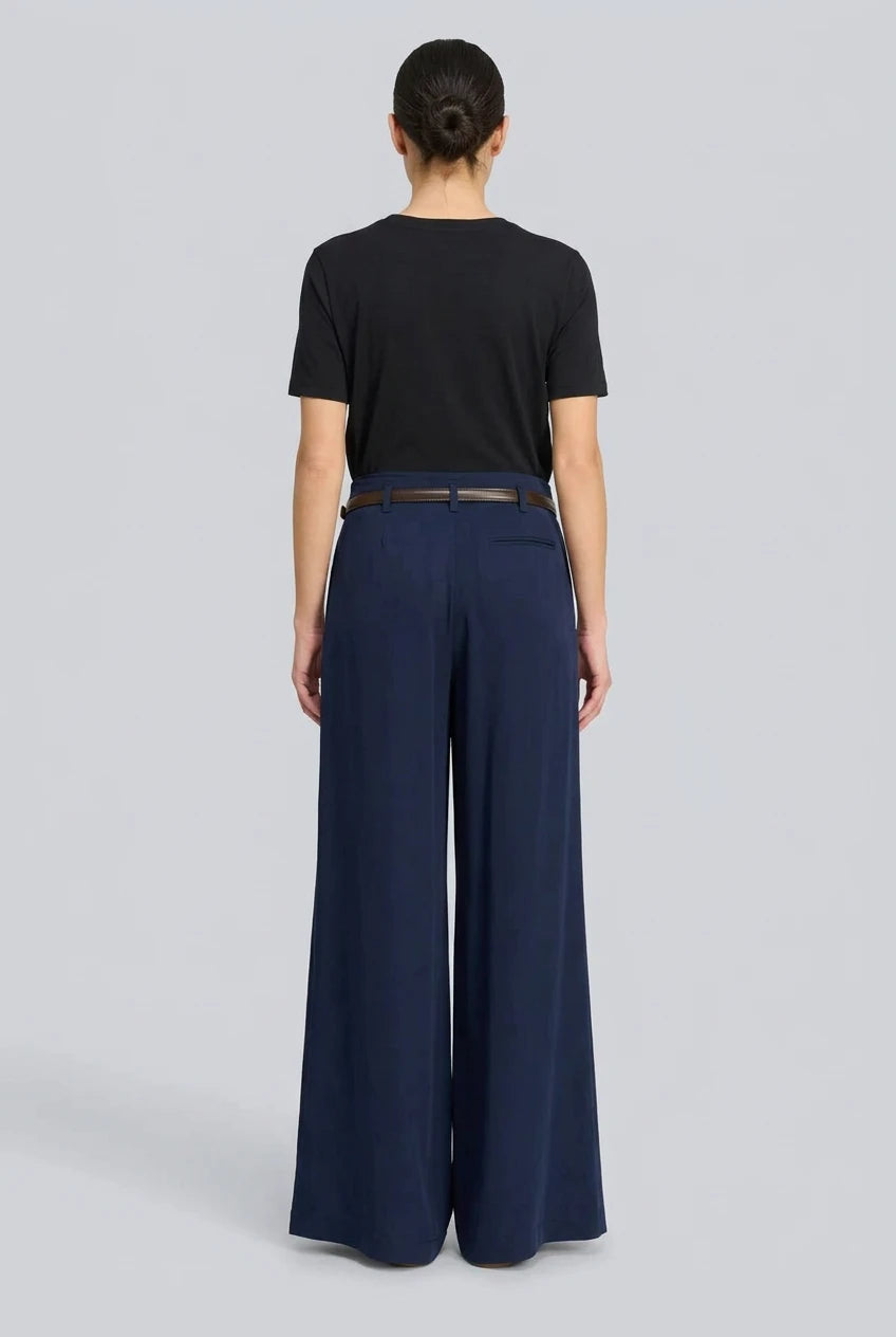 Semicouture pantalone blu in satin spacco sul fondo , gamba dritta