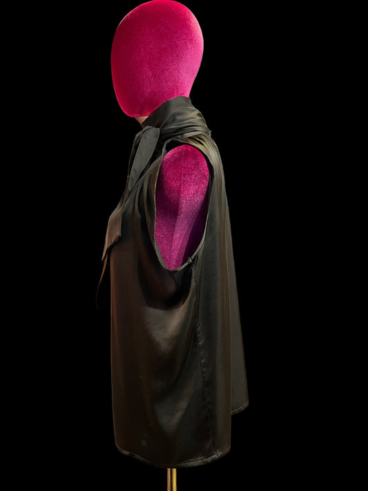 The Room blusa in raso cioccolato senza maniche con foulard collo