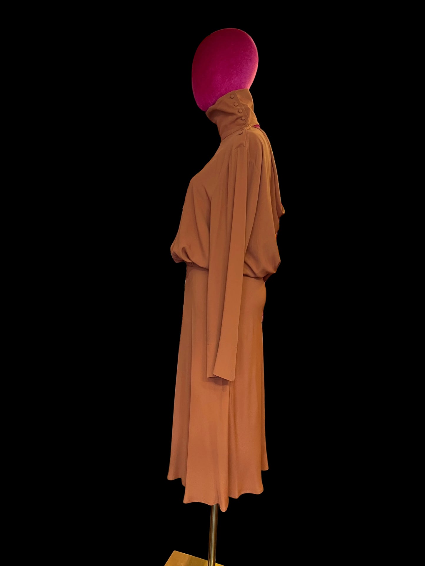 Semicouture abito in crepe de chine collo con bottoncini elastico in vita,scollo drappeggiato