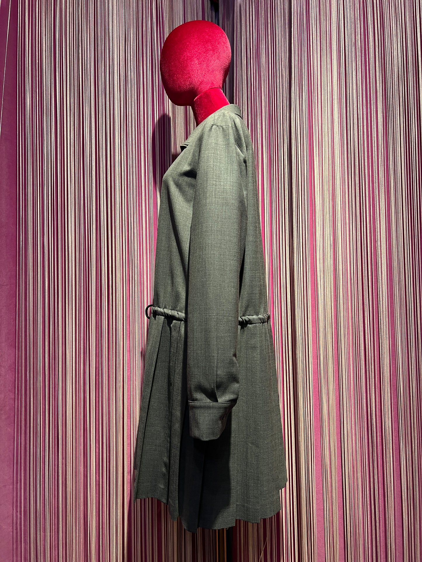 Semicouture abito grigio medio con colletto coulisse in vita gonna a pieghe