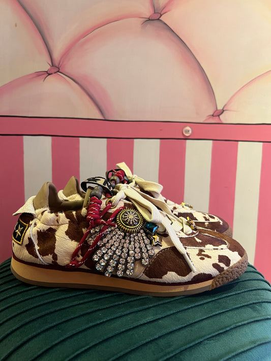 Nan-Ku sneaker cavallino muccato marrone / panna con decorazioni cristalli