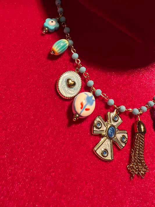Collana girocollo perline turchesi con croce celeste charms turchesi blu