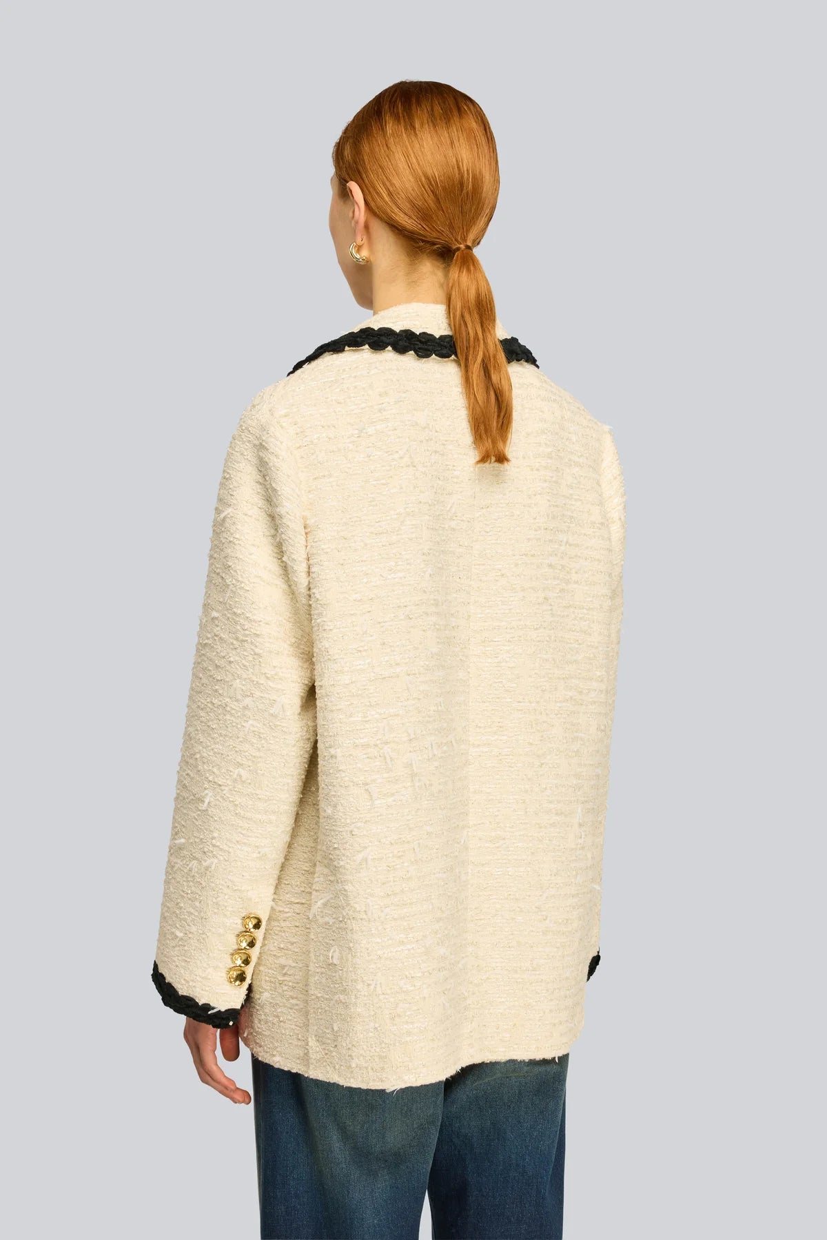 Semicouture giacca panna in tweed abbottonata frontale con rever profilo nero vestibilita’ over