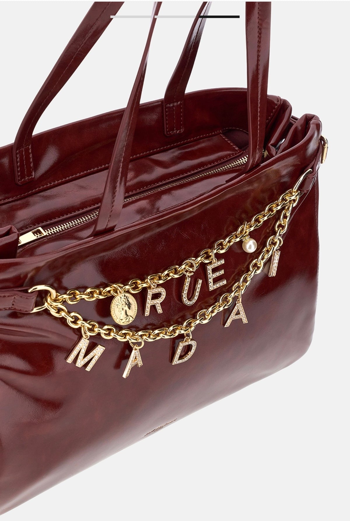Rue Madam Paris borsa shopping in ecopelle effetto vinile burgundi impreziosita da charms con doppia catena