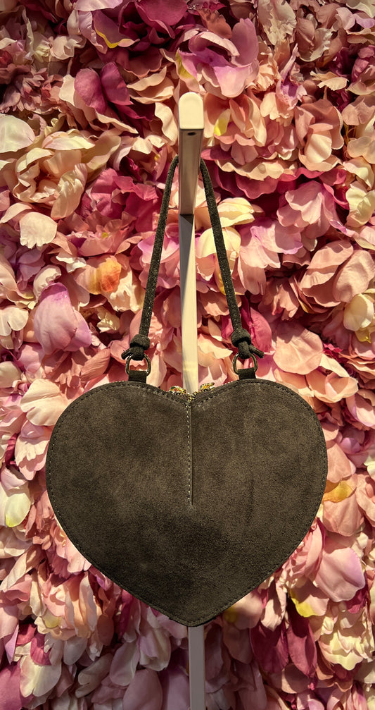 Borsa a cuore pelle scamosciata cioccolato con tracollina